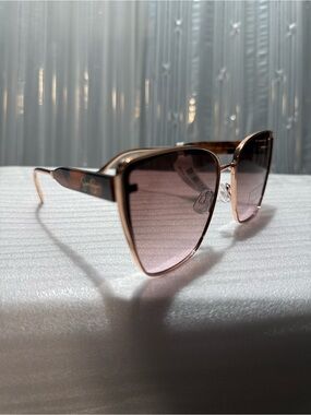 Jessica Simpson Women’s Metal Vented Cat Eye Rose Gold Sunglasses. NEW
